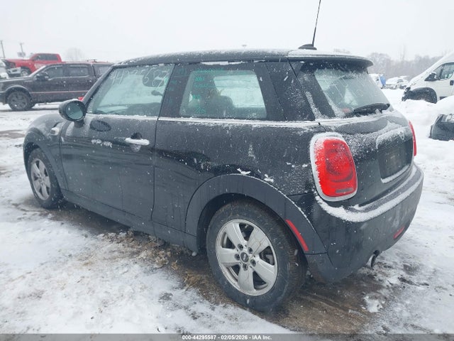 2021 MINI HARDTOP WMWXR3C01M2N04095 Photo 2