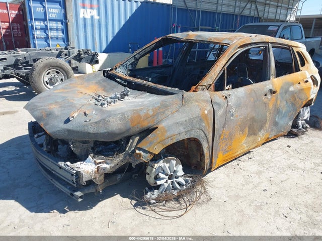 7MUCAAAG7SV125109 Toyota Corolla Cross Le