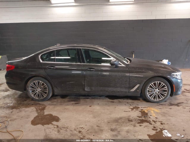 2019 Bmw 530i Xdrive მანქანა იყიდება აუქციონზე, vin: WBAJA7C55KG909943, აუქციონის ნომერი: 44295631