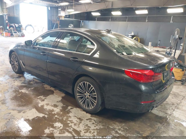 2019 Bmw 530i Xdrive მანქანა იყიდება აუქციონზე, vin: WBAJA7C55KG909943, აუქციონის ნომერი: 44295631