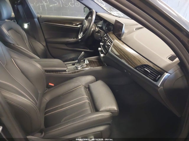 2019 Bmw 530i Xdrive მანქანა იყიდება აუქციონზე, vin: WBAJA7C55KG909943, აუქციონის ნომერი: 44295631