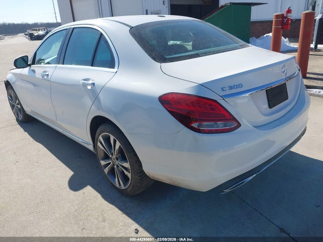 44295691 :رقم المزاد ، 55SWF4KB7JU260427 vin ، 2018 Mercedes-benz C 300 4matic مزاد بيع