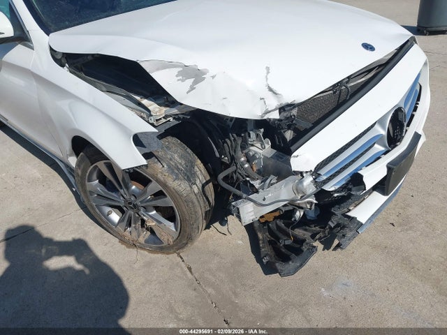 44295691 :رقم المزاد ، 55SWF4KB7JU260427 vin ، 2018 Mercedes-benz C 300 4matic مزاد بيع