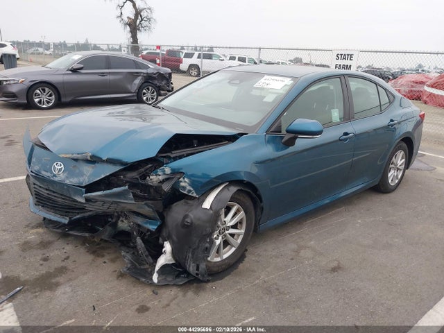 Toyota CAMRY LE 2025 4T1DAACK3SU171348 Image 2