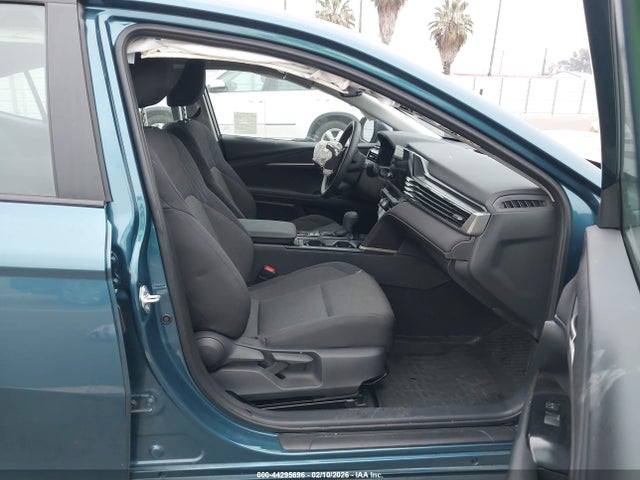 Toyota CAMRY LE 2025 4T1DAACK3SU171348 Image 5