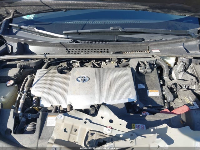 JTDKARFU4K3077685 Toyota Prius Le
