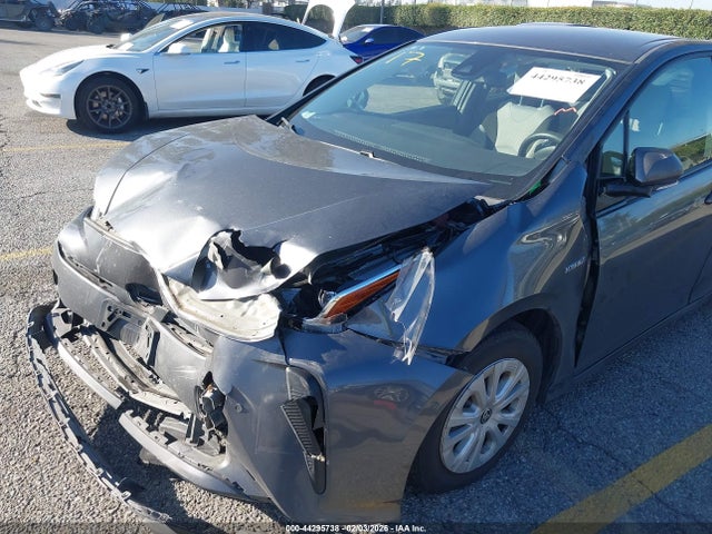 JTDKARFU4K3077685 Toyota Prius Le