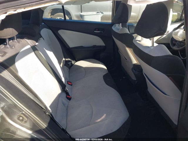 JTDKARFU4K3077685 Toyota Prius Le