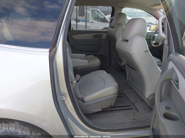 1GNKRHKD0EJ346166 Chevrolet Traverse 2lt