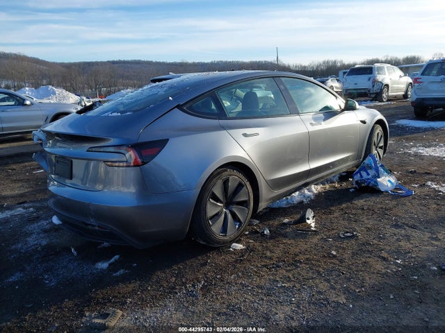 2025 TESLA MODEL 3 5YJ3E1EA9SF885101 Photo 3