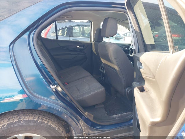 2GNAXUEVXK6276523 Chevrolet EQUINOX LT