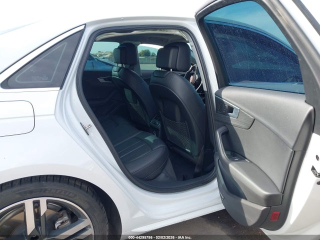 2018 AUDI A4 WAULMAF48JA105802 Photo 7