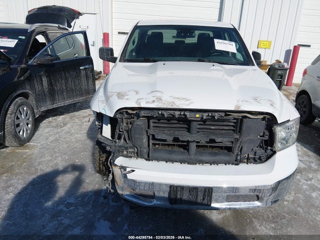 44295794 :رقم المزاد ، 3C6RR7KT2LG130947 vin ، 2020 Ram 1500 Classic Tradesman  4x4 5'7 Box مزاد بيع