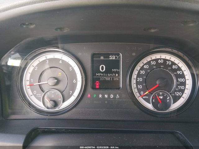 44295794 :رقم المزاد ، 3C6RR7KT2LG130947 vin ، 2020 Ram 1500 Classic Tradesman  4x4 5'7 Box مزاد بيع