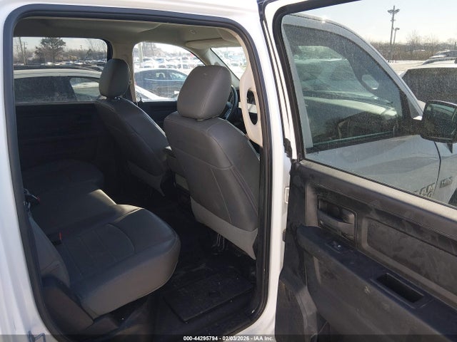 44295794 :رقم المزاد ، 3C6RR7KT2LG130947 vin ، 2020 Ram 1500 Classic Tradesman  4x4 5'7 Box مزاد بيع
