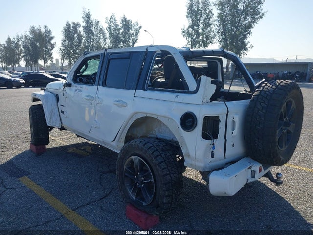 1C4HJXEG4KW552518 Jeep Wrangler Unlimited Sahara 4x4