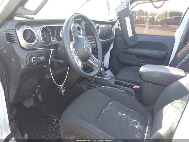 1C4HJXEG4KW552518 Jeep Wrangler Unlimited Sahara 4x4