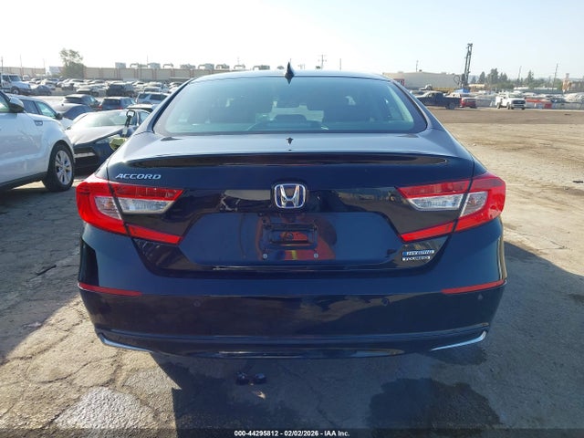 1HGCV3F96MA018882 Honda Accord Hybrid Touring
