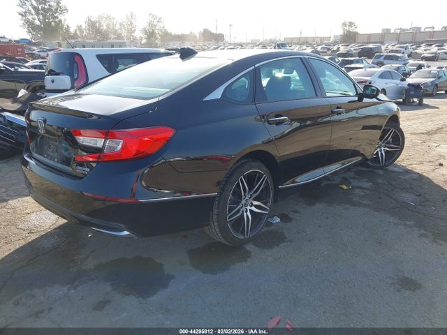 1HGCV3F96MA018882 Honda Accord Hybrid Touring