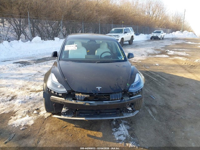 5YJ3E1EB9NF118846 Tesla Model 3 Long Range Dual Motor All-wheel Drive