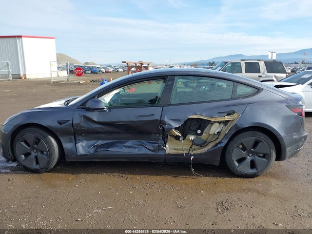 Tesla Model 3 Long Range Dual Motor All-wheel Drive 2021 5YJ3E1EBXMF055643 Image 13