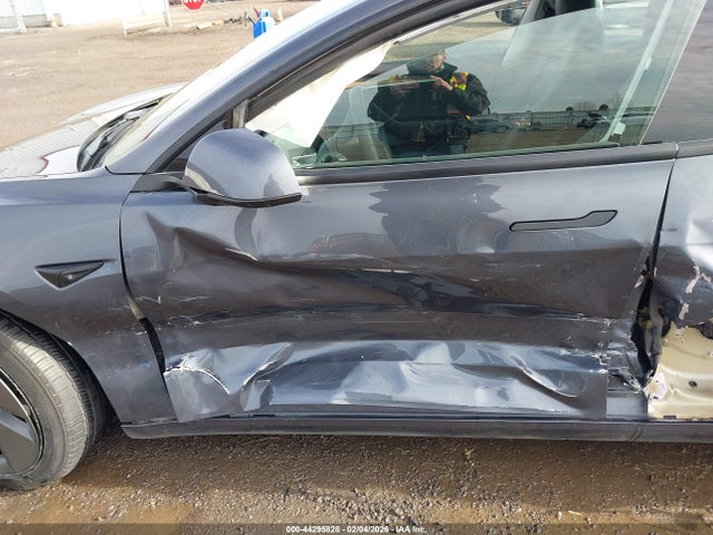 Tesla Model 3 Long Range Dual Motor All-wheel Drive 2021 5YJ3E1EBXMF055643 Image 18