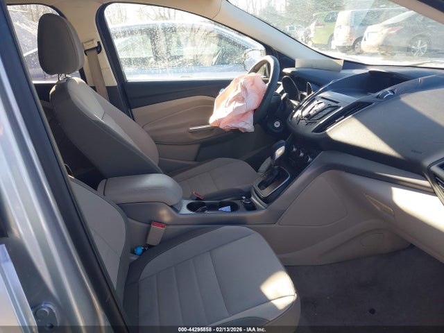 1FMCU0GX7EUA65895 Ford ESCAPE SE
