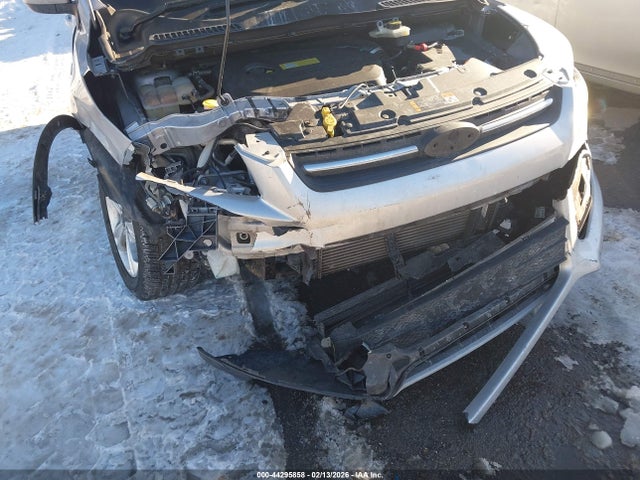 1FMCU0GX7EUA65895 Ford ESCAPE SE
