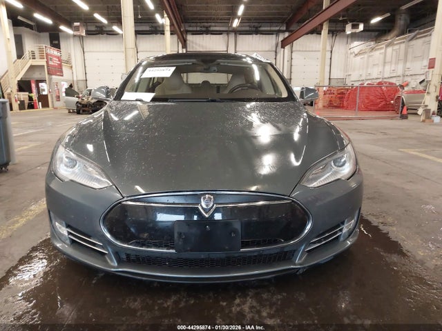 Продаж на аукціоні авто 2013 Tesla Model S, vin: 5YJSA1DN6DFP03403, номер лоту: 44295874
