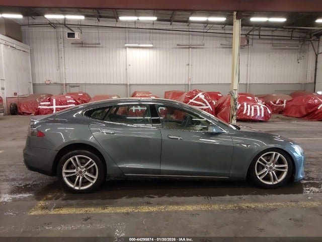 Продаж на аукціоні авто 2013 Tesla Model S, vin: 5YJSA1DN6DFP03403, номер лоту: 44295874