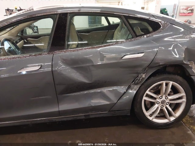 Продаж на аукціоні авто 2013 Tesla Model S, vin: 5YJSA1DN6DFP03403, номер лоту: 44295874