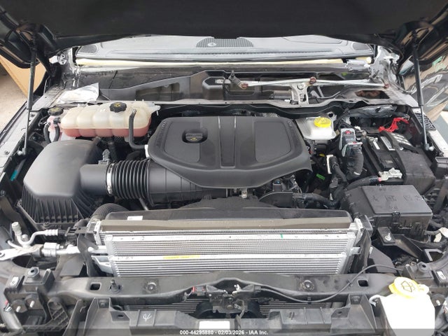 2025 RAM 1500 1C6SRFJP8SN524944 Photo 9