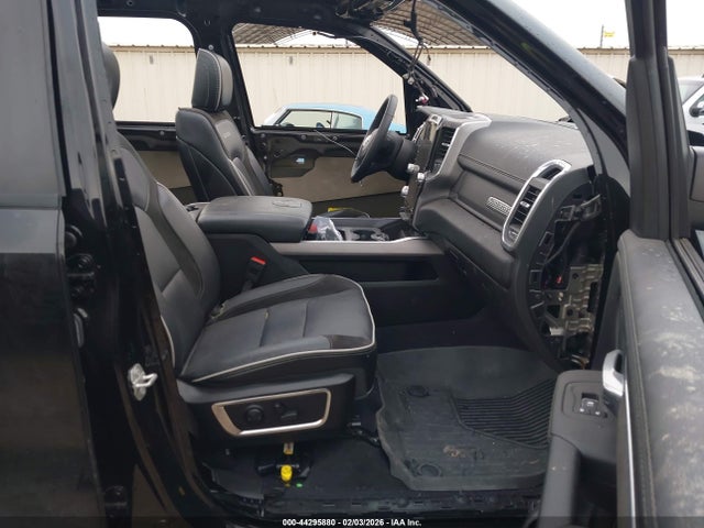 2025 RAM 1500 1C6SRFJP8SN524944 Photo 4