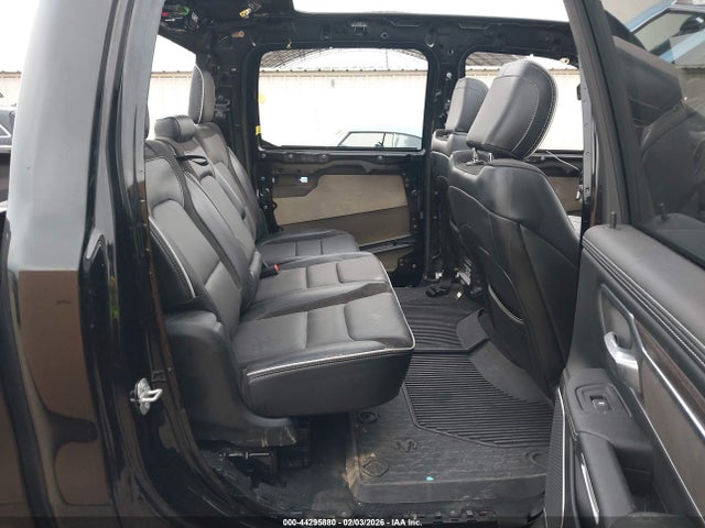 2025 RAM 1500 1C6SRFJP8SN524944 Photo 7