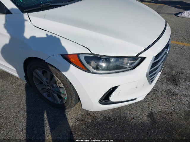 5NPD84LF0JH306315 Hyundai Elantra Value Edition