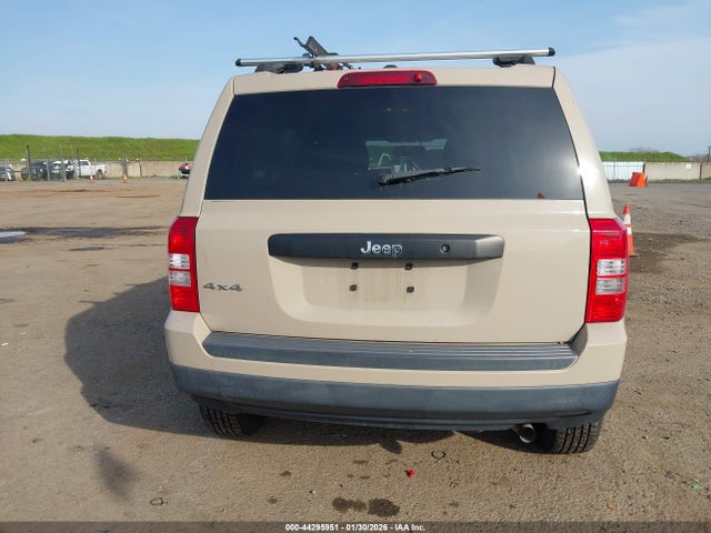 1C4NJRBB8HD194951 Jeep Patriot Sport 4x4
