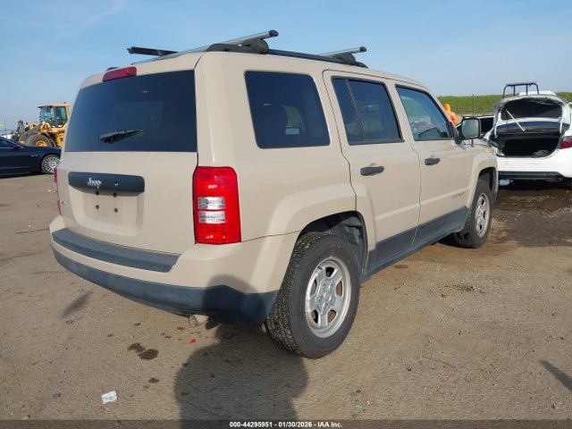 1C4NJRBB8HD194951 Jeep Patriot Sport 4x4