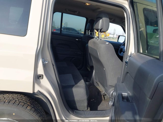 1C4NJRBB8HD194951 Jeep Patriot Sport 4x4
