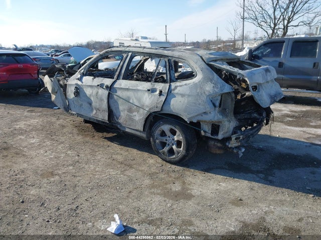 WBAVM1C57FV315300 BMW X1 Sdrive28i