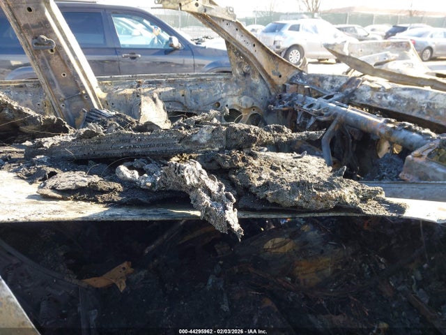 WBAVM1C57FV315300 BMW X1 Sdrive28i