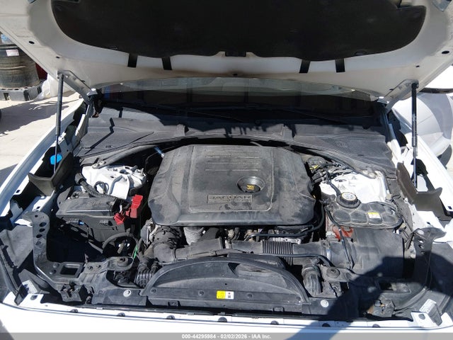 2019 JAGUAR F-PACE SADCJ2FN4KA391244 Photo 9