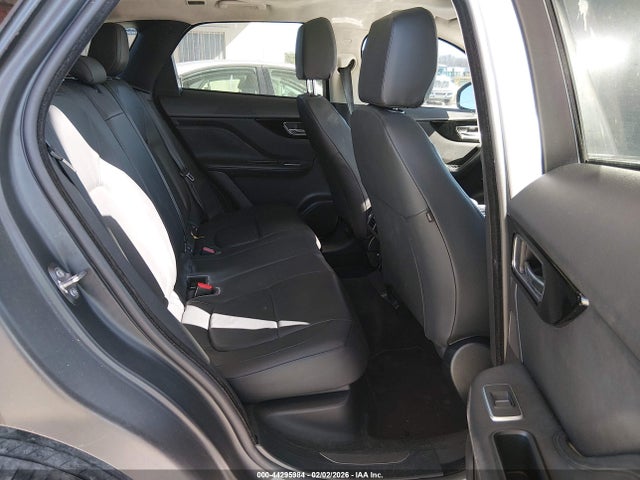 2019 JAGUAR F-PACE SADCJ2FN4KA391244 Photo 7