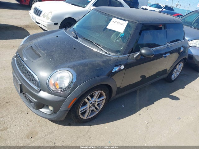 2012 MINI COOPER S WMWSV3C52CT386360 Photo 1