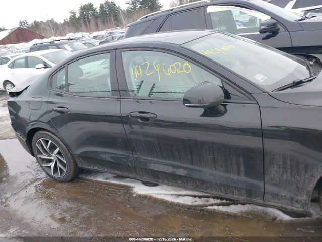 7JRA22TK9KG012778 Volvo S60 T6 Momentum