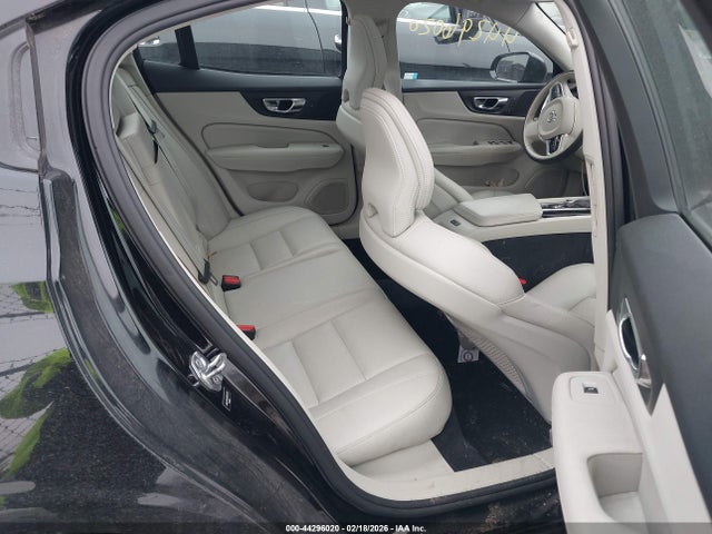 2019 VOLVO S60 7JRA22TK9KG012778 Photo 7