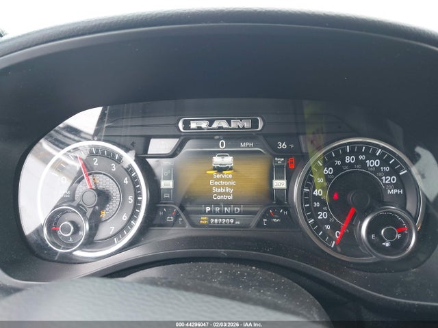 44296047 :رقم المزاد ، 1C6RRFFG1KN734678 vin ، 2019 Ram 1500 Big Horn/lone Star  4x4 5'7 Box مزاد بيع