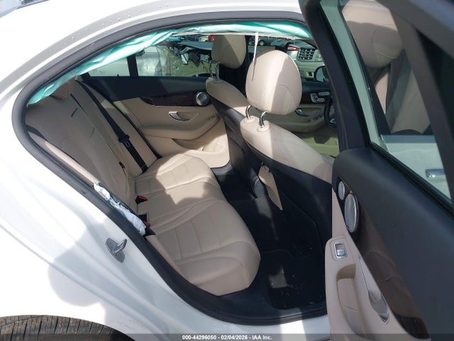 55SWF4KB3HU221277 Mercedes-Benz C 300 4matic