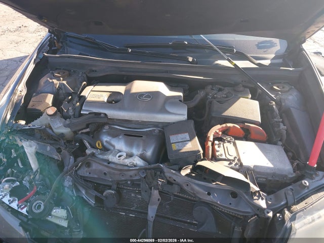 44296069 :رقم المزاد ، JTHBW1GG4F2085565 vin ، 2015 Lexus Es 300h مزاد بيع