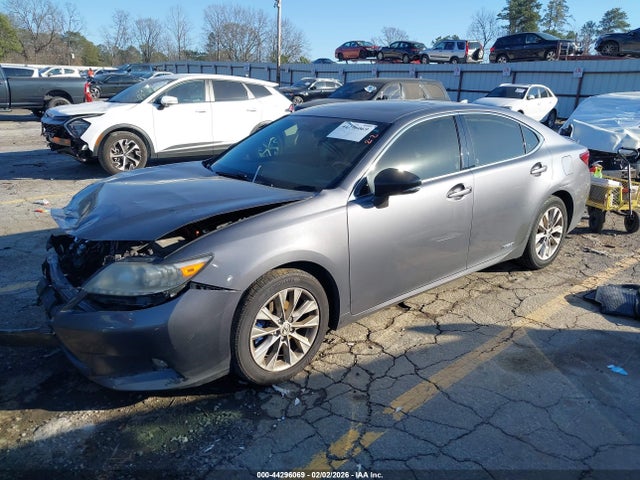 44296069 :رقم المزاد ، JTHBW1GG4F2085565 vin ، 2015 Lexus Es 300h مزاد بيع