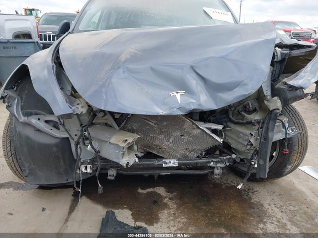 2023 Tesla Model Y Rwd მანქანა იყიდება აუქციონზე, vin: 7SAYGDED8PF960702, აუქციონის ნომერი: 44296105